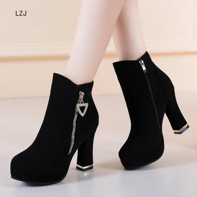 

LZJ 2019 Sexy High Heels Shoes Woman Female Round Toe Martin Boots Thick Heel Platform Women Shoes Ankle Boots High 9.5cm 35-40