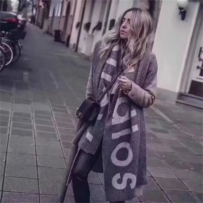 

New Scarf for Autumn and Winter in America in 2018,Foreign Trade Pure Color Letter Logo Scarf,Cashmere-like couple Scarf Shawl