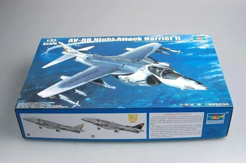 Trombettista 02285 1/32 Av-8B Night Attack Harrier Ii Model Kit