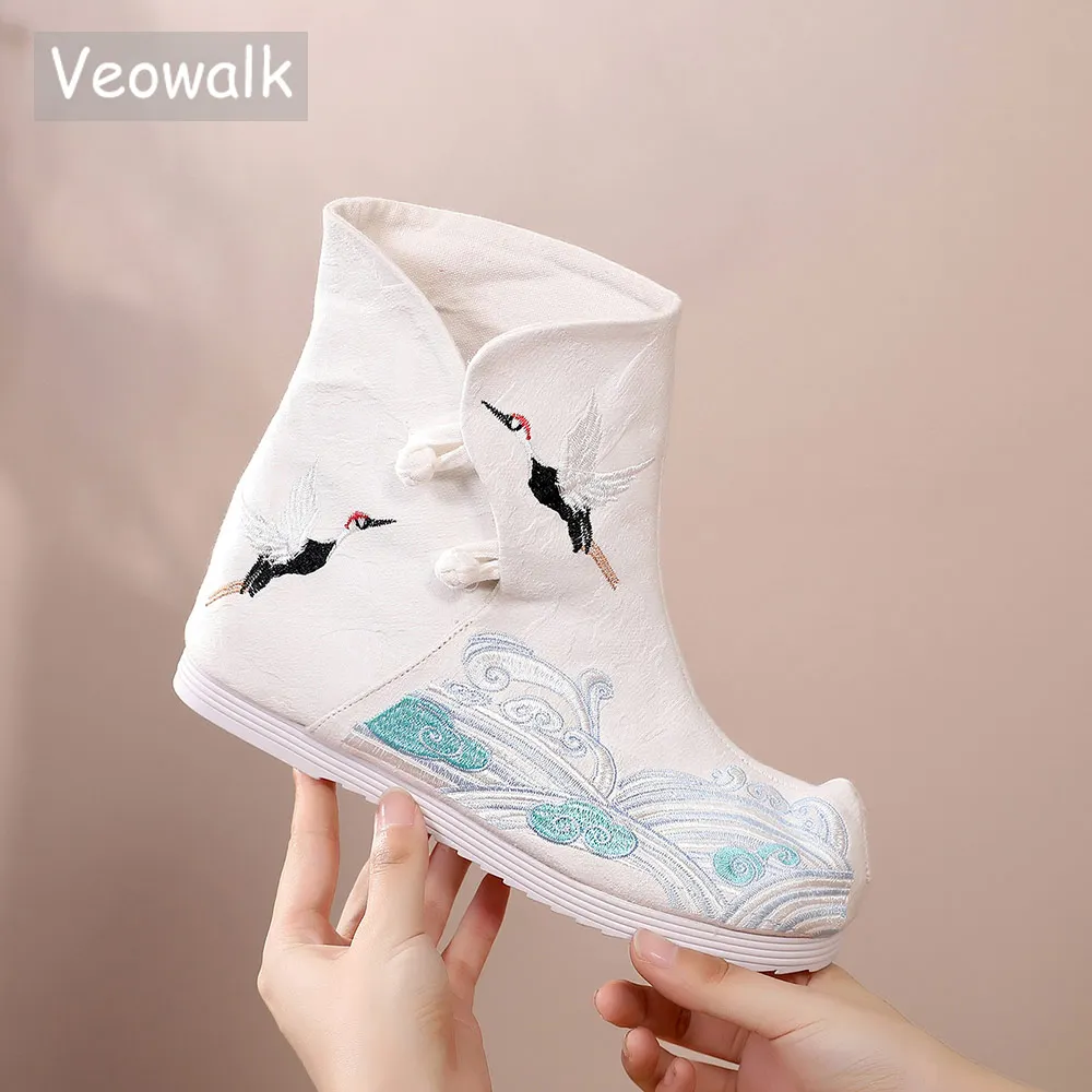 

Veowalk Crane Embroidered Women Canvas Ankle Boots with Platforms Nose Toe Ladies Costume Cosplay Booties Vintage Autumn Shoes