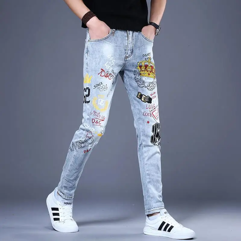 

Korea Version Men’s Noble Blue Jeans, High Quality Slim Stretch Jeans,Light Luxury Print Jeans,Stylish Sexy Street Jeans;