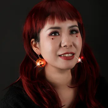 

Popular Halloween Party LED Light Pumpkin Light-Emitting Earrings