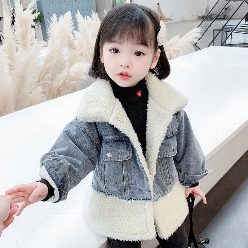 �α� ����  �ܿ� �� ������ ��Ŷ ī�캸�� ���� ��Ʈ �β��� �� �Ҹ� ���� �÷��� ���� ����, �ε巯�� ��Ƽ ���� ����