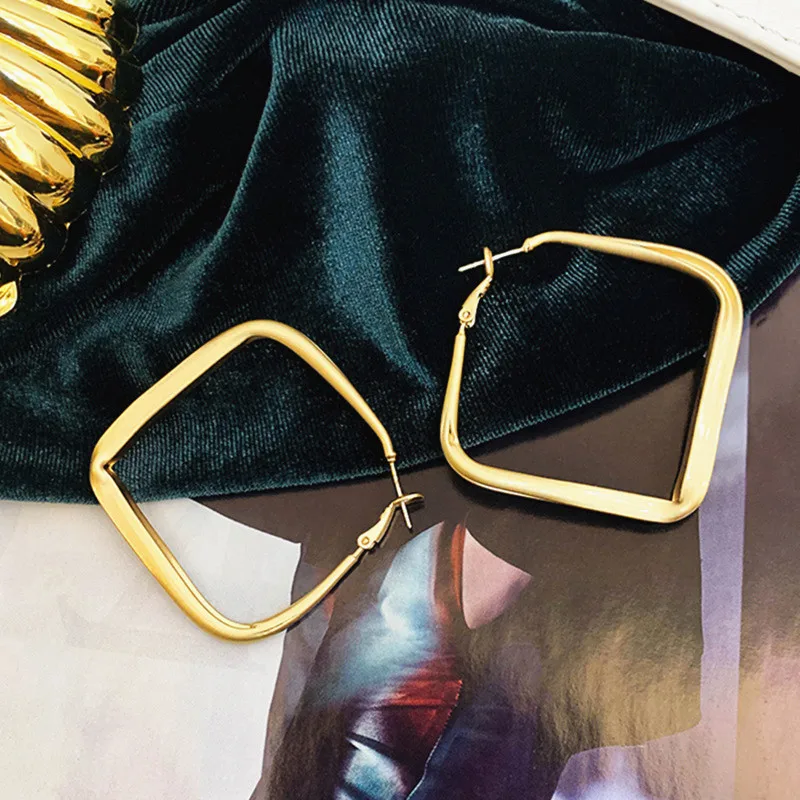 13961530206_688253260