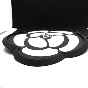 

Car Mat Can Be Attached To The Drill Camellia Round Flower Studded Anti-Slip Mat Car Phone Mat Car Supplies
