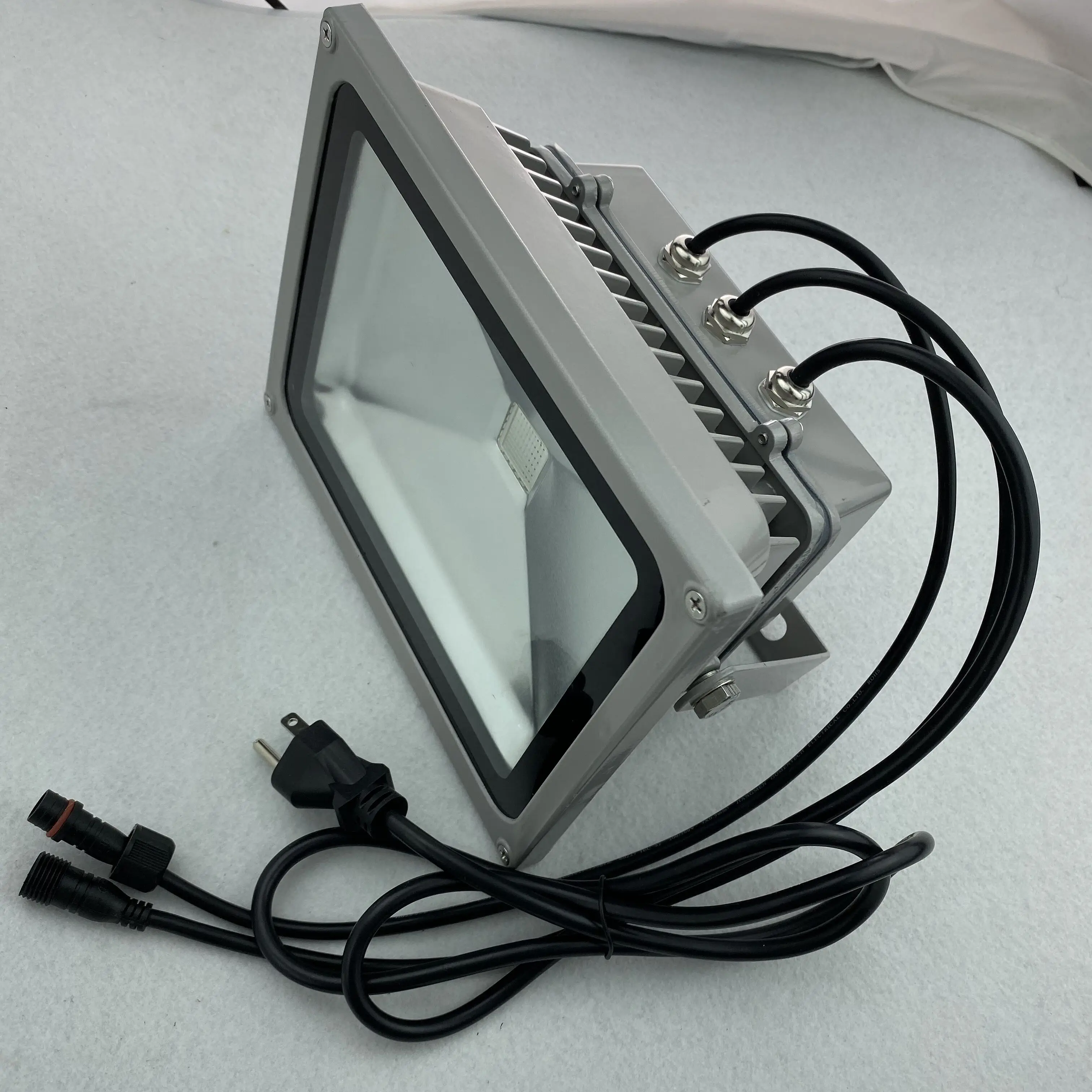 30 Вт COB RGB поток света DMX AC85 265V вход IP65 Контролируется контроллером dmx напрямую