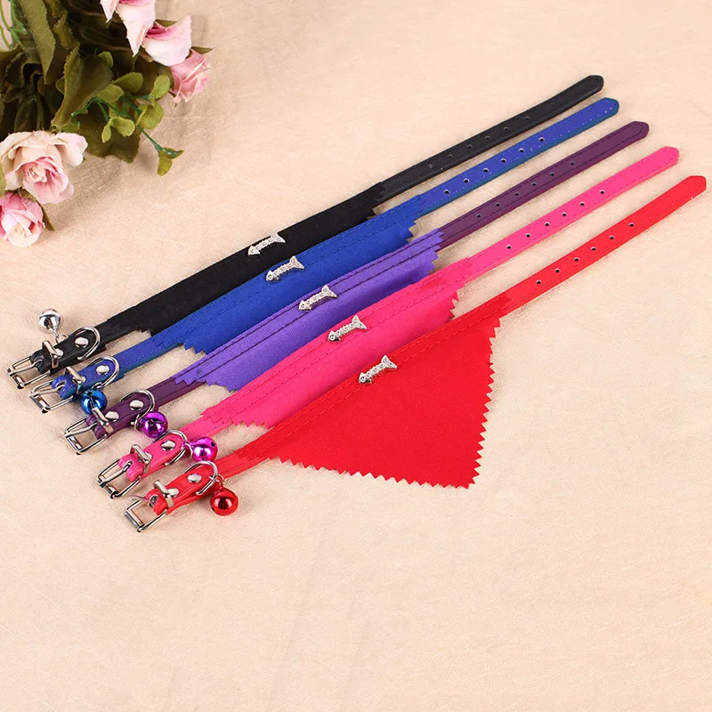 

Dog Pet Fishbone Triangular Binder Hot Selling Pet Supplies Pu Neck Ring