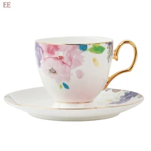 Винтажные чашки Эспрессо из костяного фарфора, фарфоровые чашки для чая, ретро многоразовые белые керамические кофейные чашки, роскошный набор блюдец, домашний декор E5