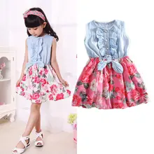 Милое джинсовое платье без рукавов с пуговицами и цветочным узором для маленьких девочек