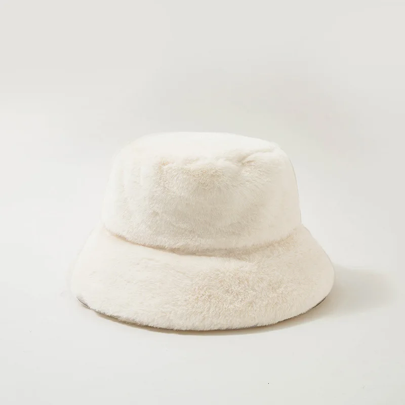 white Новая модная шапка-ведро, женские зимние шляпы из искусственного меха для дам, Повседневная однотонная меховая шапка в рыбацком стиле, утолщенная теплая Женская шапка - Цвет: white
