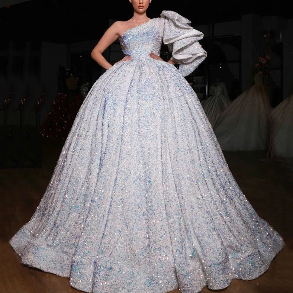 

Luxury Vestido De Noiva White One Shoulder Wedding Gowns Sparkly Sequined Lace Up Bridal Dresses Long Sleeves Custom Made 2022