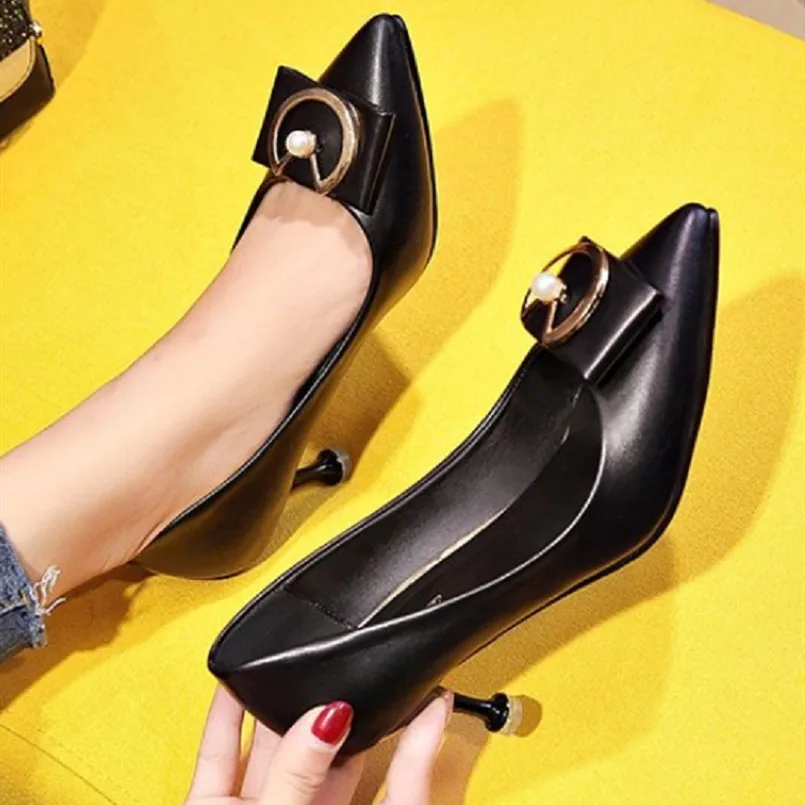 Женские туфли Tacones Altos милые с острым носком и кристаллами для вечевечерние НКИ