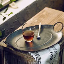 Europejska Retro metalowa taca z uchwytem Handmade Vintage Storage taca na chleb Home Decor Garden Restaurant(China)