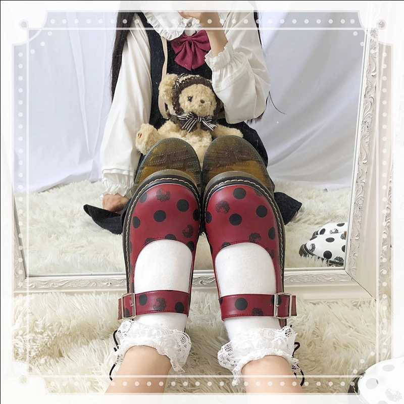 Kawaii для девочек повседневные милые туфли в стиле «Лолита» милый волновой точки удобная обувь Kawaii круглый носок с одним словом, с пряжкой женская обувь лоли cos
