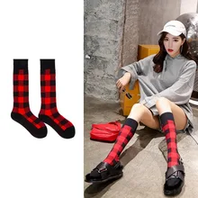 Женские носки до колена, женские носки знаменитостей с сильной индивидуальностью, модные классические красные и черные клетчатые женские носки до середины икры, женские хлопковые носки