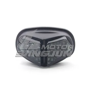 

2004 2005 year brand professional flashers moto rear brake light for Triumph Daytona 600 Daytona 650 tail light motorcycle LED