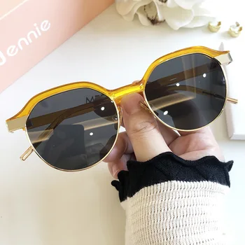 

QPeClou 2020 New Vintage Metal Polarized Sunglasses Women Fashion Square Sun Glasses Men Mirror Oculos De Sol Female Shades