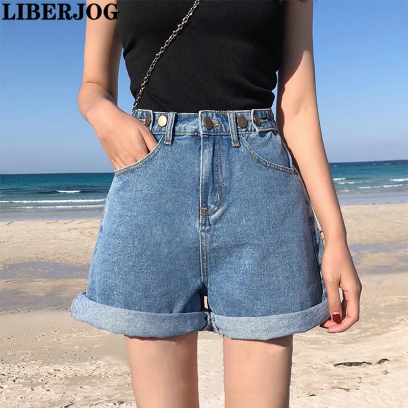 Джинсовые шорты женские. Модные женские шорты. Шортики женские. Шорты женские модные. Шорты женские.