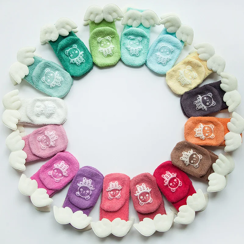 Г. Лидер продаж, носки для малышей милые фланелевые зимние носки для новорожденных с крыльями теплые носки-тапочки для малышей одежда для малышей
