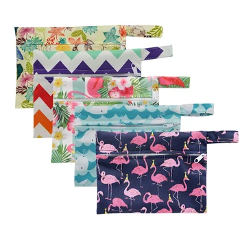 

5Pcs Mini Wet Bag Waterproof Printed Menstrual Pad Bag with Snap Closure Handle Cloth Sanitary Menstrual Maternity Pad