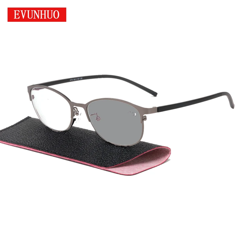 

EVUNHUO Photochromic Reading Glasses Men Women Presbyopia Eyeglasses Sunglasses Discoloration with Diopters 1.0 1.5 1.75 2.0