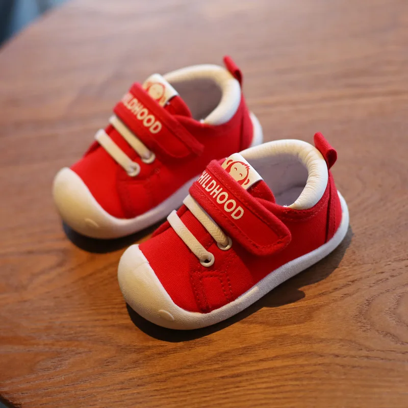 Весенняя детская обувь для девочек и мальчиков; Повседневная парусиновая обувь; мягкая подошва; Удобная Нескользящая детская обувь для первых шагов - Цвет: Красный