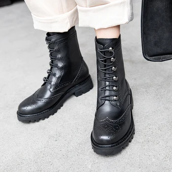 

Button boots women 2020 autumn and winter bushy lace-up thick heel round toe British style rivet Martin boots women