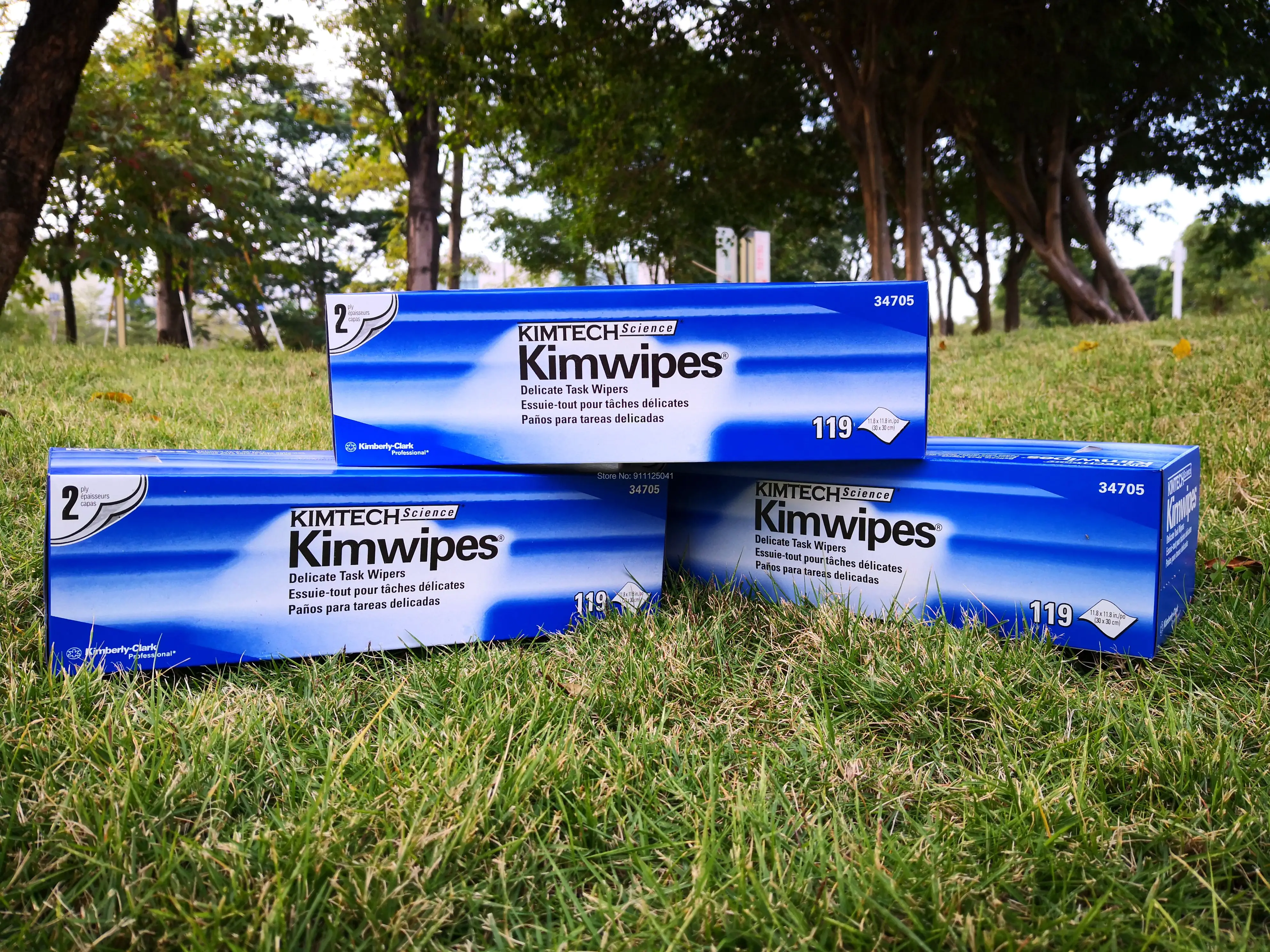 Kimwipes Lens Cleaning Wipers, 30x30cm, Two-Layer Dust-Free Industrial Lens Paper, 1 Box Description Image.This Product Can Be Found With The Tag Names Computer cleaners, Computer Office, Delicate task wipers