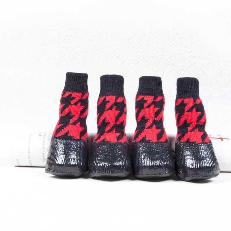 Водонепроницаемые носки для собак с силиконовой подошвой, мягкие теплые тканевые носки для собак, профессиональные милые Мультяшные нескользящие носки Тедди для питомца для собаки - Цвет: Красный