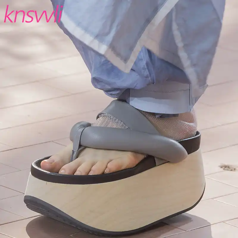 clog type sandals