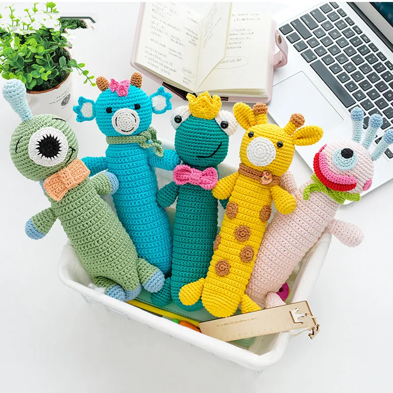Little monster pen bag DIY hand knitting cotton crochet wool material killing time gift pencil case box | Аксессуары для одежды