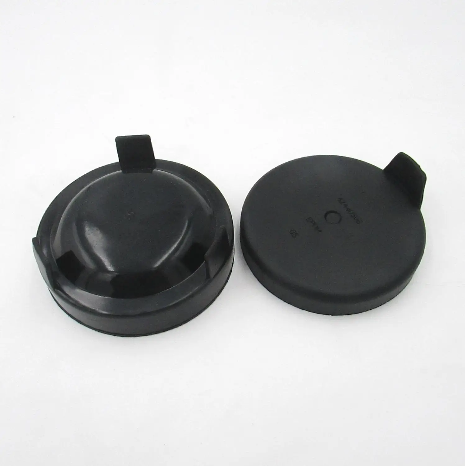 

For Volkswagen Santana 16-18 Headlamp Rear Cover Waterproof Sealed Rubber Cover Front Headlight Back Cover 1PCS