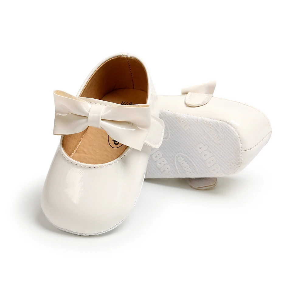 Обувь для новорожденных девочек; обувь для первых шагов из искусственной кожи с пряжкой и бантом; цвет красный, черный, розовый, белый; нескользящая обувь для малышей на мягкой подошве