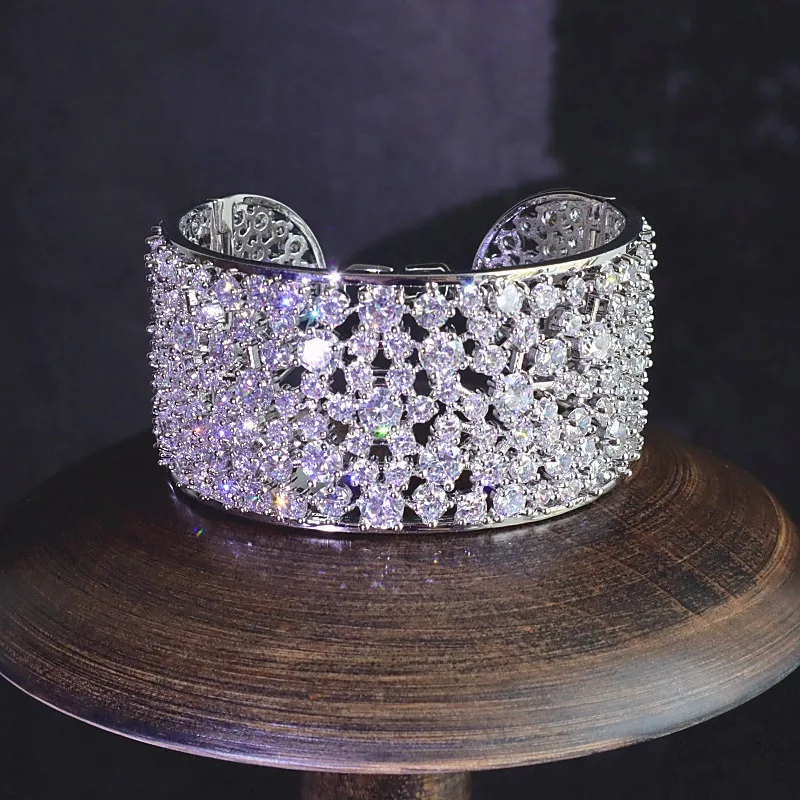 Women Luxury Crystal Decor Beautiful Sparkly Bracelet Bride Bangle Jewelry Ornament For Promise