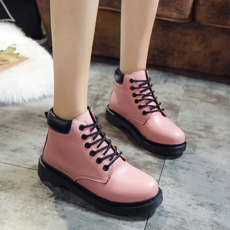 Женские зимние ботинки Martins из мягкой кожи Цвет розовый черный Женская