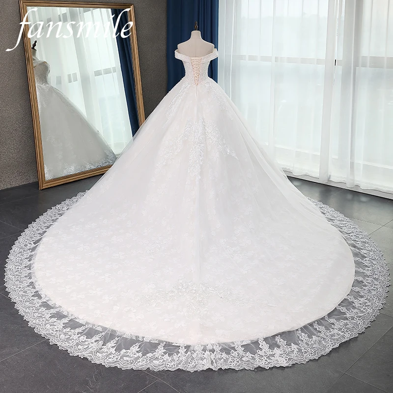 

Fansmile Quality Long Train Vestido De Noiva Lace Wedding Dresses 2022 Plus Size Customized Wedding Gowns Bridal Dress FSM-070T