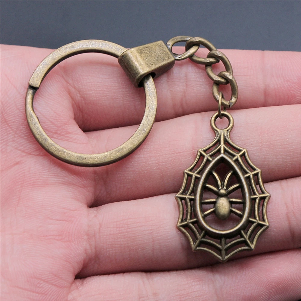 Nuovo portachiavi di moda farfalla libellula ape cicala ragno pendenti fai da te uomini gioielli portachiavi porta anelli regalo souvenir