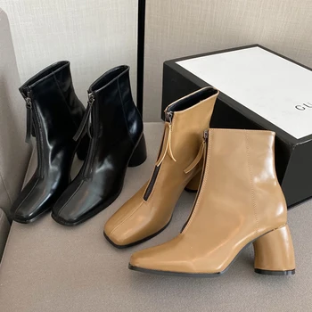 

2020 Winter INS Luxury Women Round High Heels Ankle Boots Lady Patent Leather Short Boots Black Heels Designer Boots Party Shoes