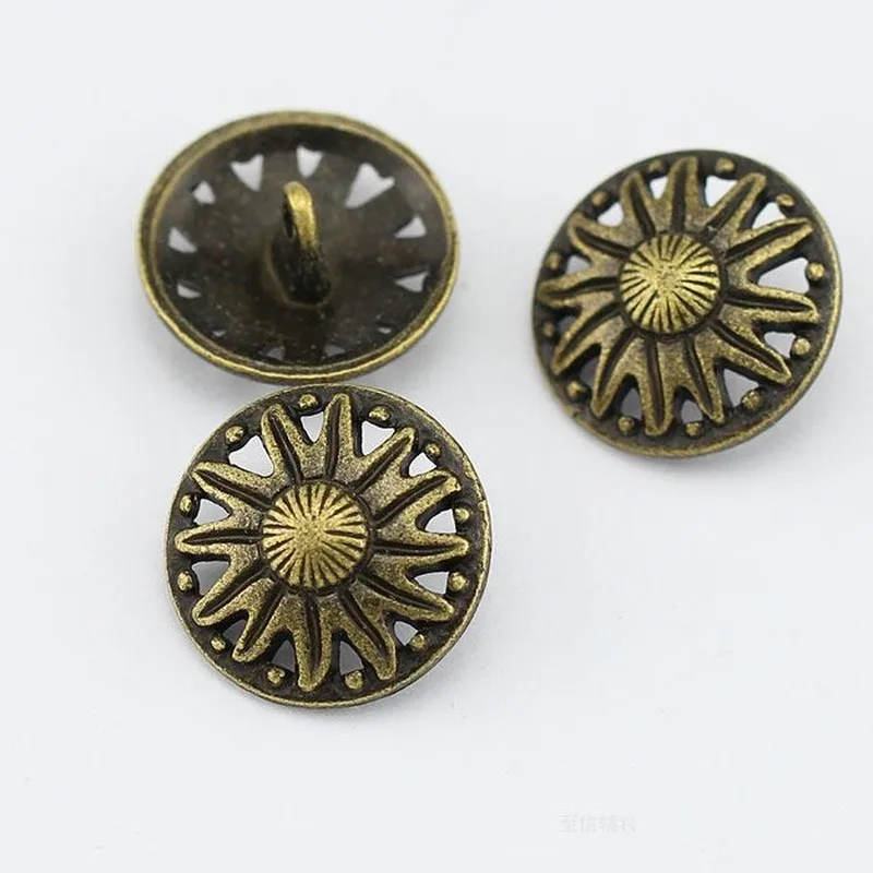 High Quality 20pcs / Bag Fashion Metal Personality Retro Hollowed Sun Flower Coat Suit Cotton Button Decoration | Дом и сад