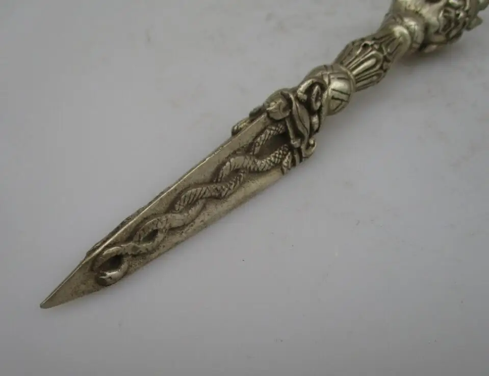 

Collectible Decorated Old Handwork Tibet Silver Carved Buddha Knife / Nepal Buddhist slayer stick