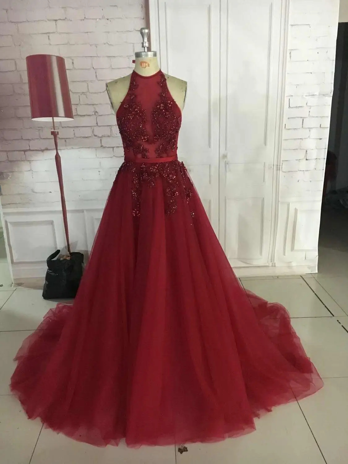 

Sexy A-Line Halter Long Burgundy Prom Dresses with Beads Backless Tulle Floor Length Formal Party Dresses for Women