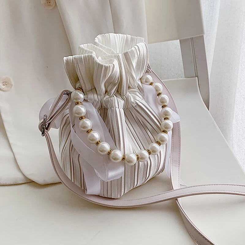 

Pearl Chain Silk bucket Cloud Bag For Women 2020 Summer Armpit bag Lady Shoulder Handbags Female Travel Hand Bag