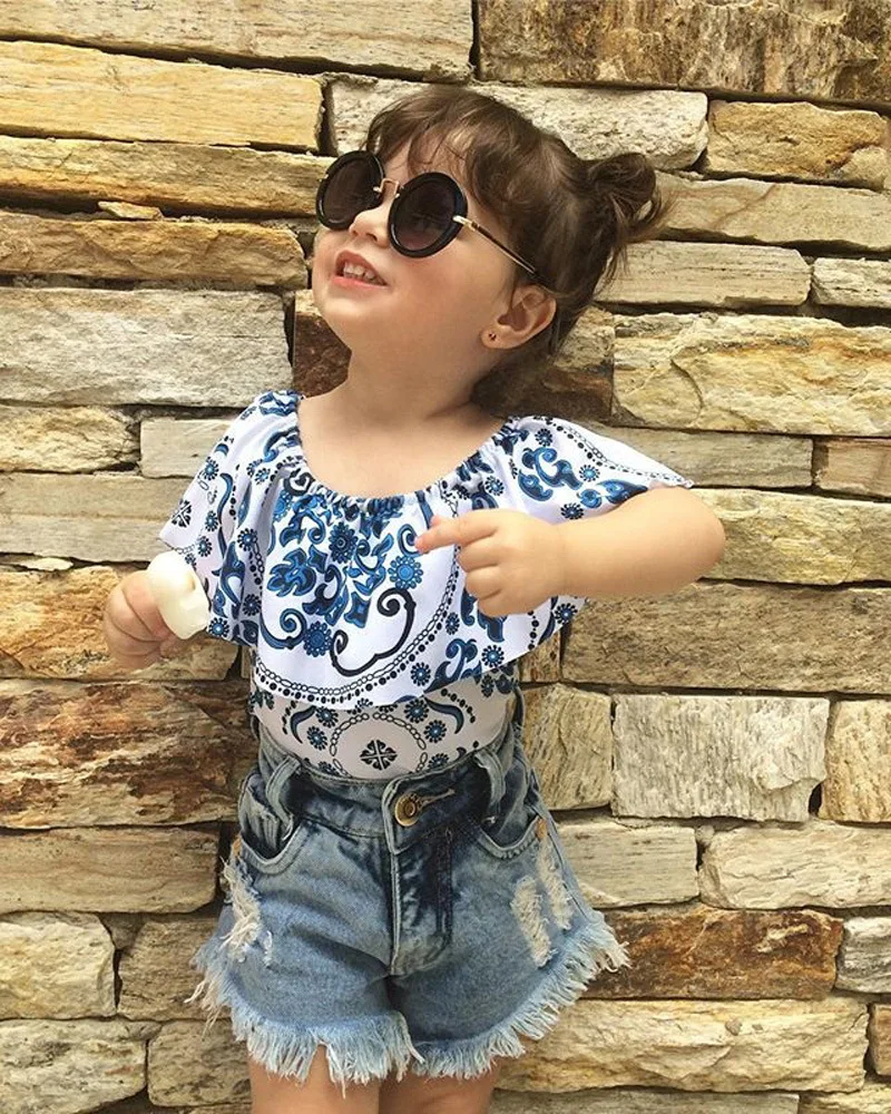 

Childrenswear Children's Suit Girls Printed Shirt with Holes Jeans Shorts Set Pre-sale