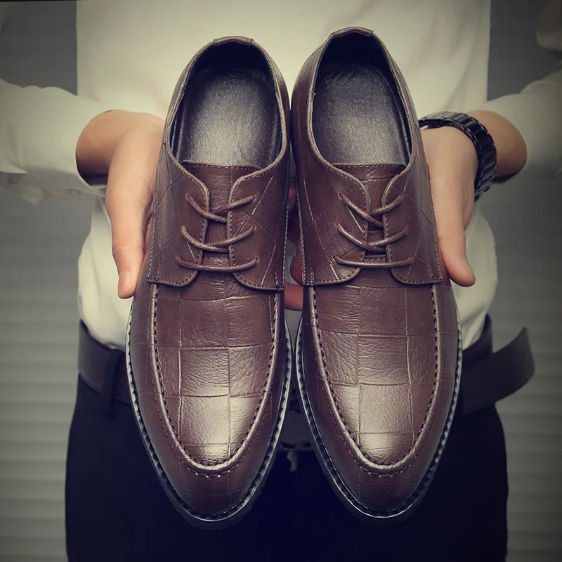 

Hot Sale Newly Men's Quality Patent Leather Shoes Zapatos De Hombre Size 38-44 Black Split Leather Soft Man Dress Shoes DB0249