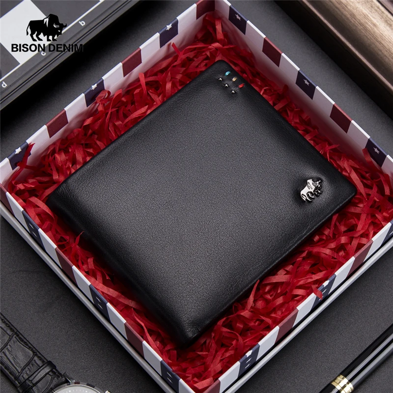 Economici BISON DENIM Affari Portafoglio Casuale Degli Uomini Strato Superiore del cuoio Genuino Borse Da Uomo Brevi Portafogli di Marca Logo In Metallo Portafoglio Slim N4411 3B