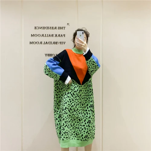 Autumn Winter Large and Long Knitted Dress with Round Neck and Leopard Pattern Pullover for Women Plus Size Women Sweater - Цвет: Зеленый