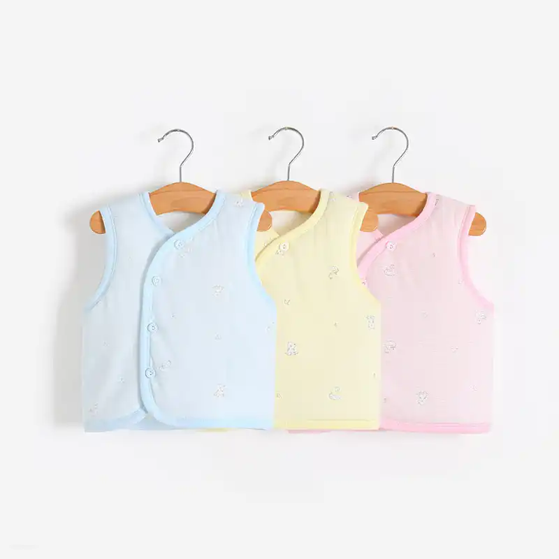 baby sleeveless jacket