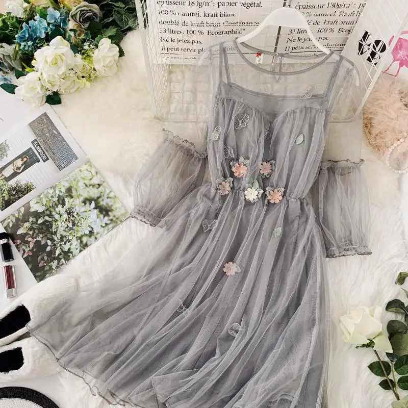 O-Neck Lantern Sleeve Gauze Fairy Puff Flower Appliques Mesh Princess Dress in Dresses