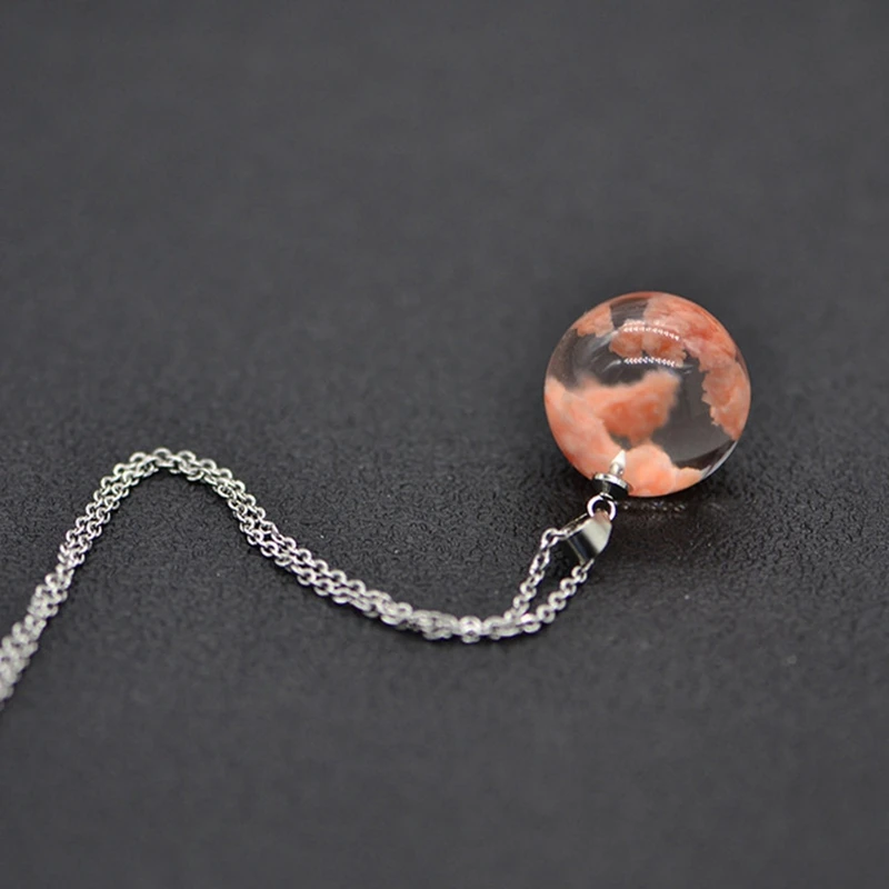 Gradient-blue-sky-and-white-clouds-transparent-crystal-resin-pendant-ladies-and-creative-handmade-jewelry-necklace.jpg_640x640 (6)