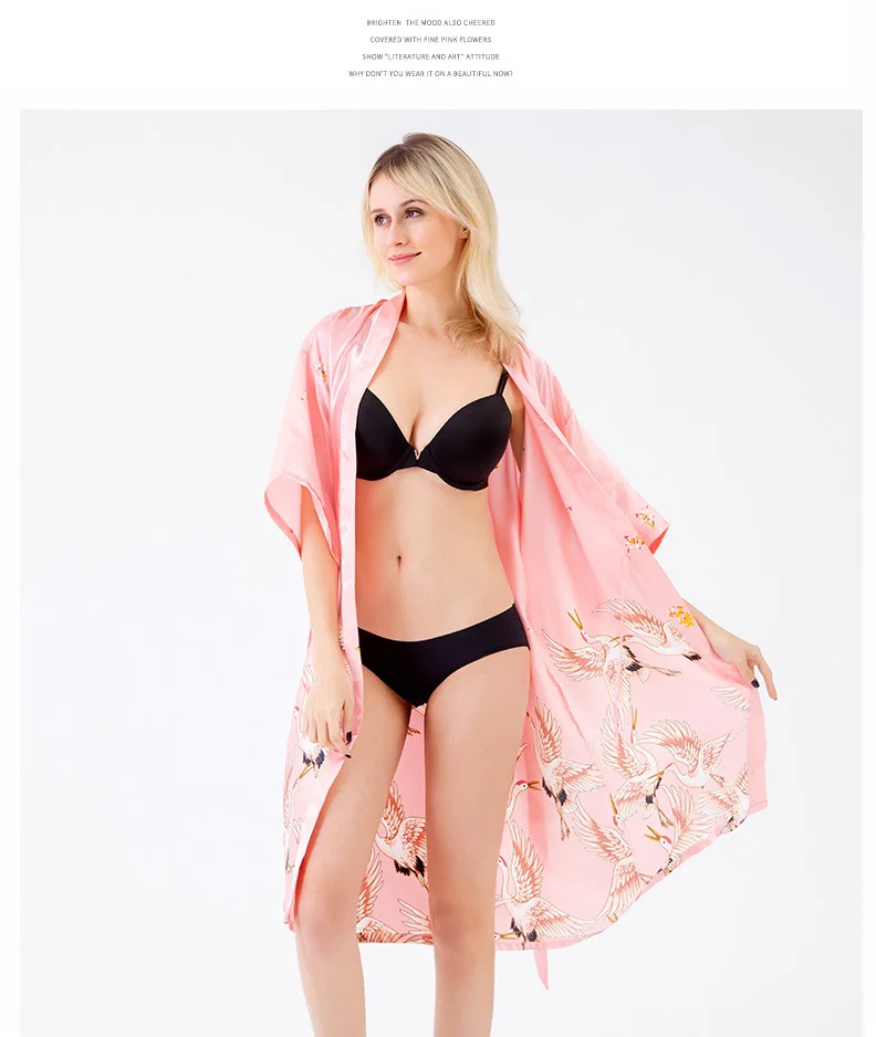 Pajamas Female Summer Sexy Women's Viscose Women's Robes Half-sleeve Shirt Large Size Bathrobe Model Silk Bride Morning Gowns